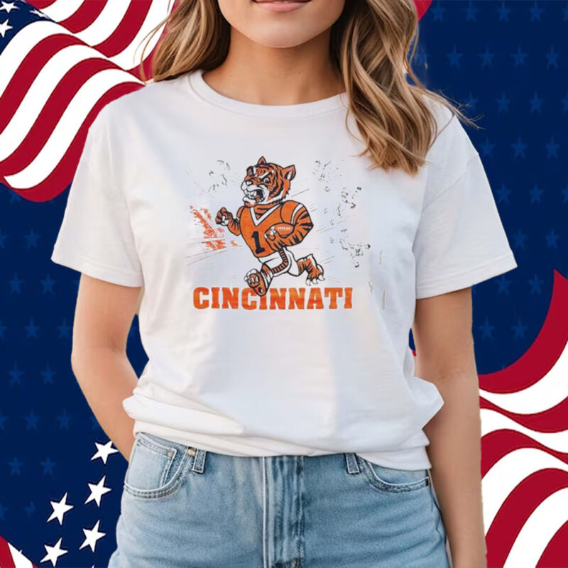 Tackling tiger cincinnatI T-shirt - ShirtsOwl Office