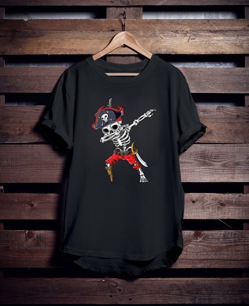 Dabbing Skeleton Pirate Halloween Jolly Roger T-Shirt