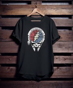 Mens Grateful dead steal your face millennium falcon Classic T-shirts