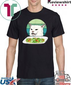 Angry women yelling at confused cat at dinner table meme T-Shirt