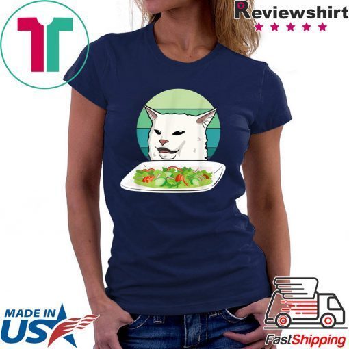 Angry women yelling at confused cat at dinner table meme T-Shirt