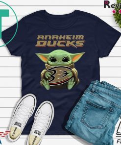 Baby Yoda Hug Anaheim Ducks Star Wars Mandalorian Shirt