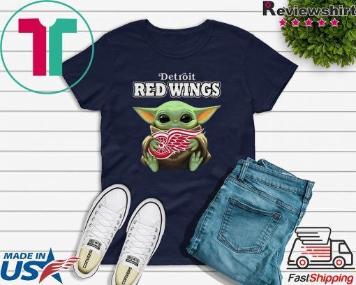 Baby Yoda Hug Detroit Red Wings Shirt