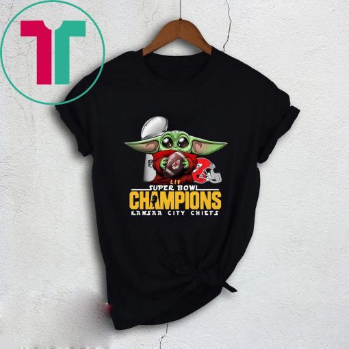 Baby Yoda Hug Kansas City Chiefs LIVE Super Bowl Champions 2020 T-Shirt