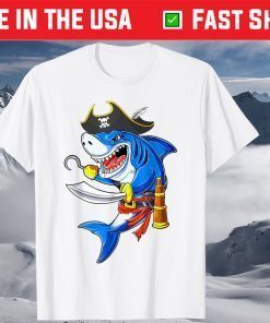 Shark Pirate Holding Binocular Costume Halloween Day Classic Shirt