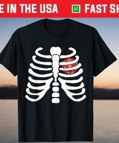 Skeleton Rib Cage X-Ray Heart D20 Halloween Costume 2021 RPG Unisex T-Shirt