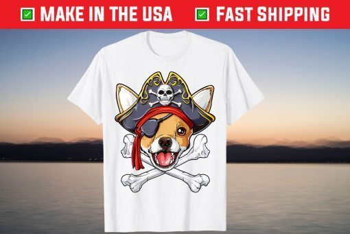 Chihuahua Pirate Costume Jolly Roger Flag Skull Crossbones T-Shirt