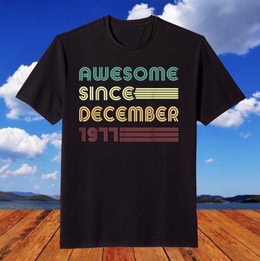 44th Birthday Shirt Awesome Since December 1977 Vintage 1977 T-Shirt