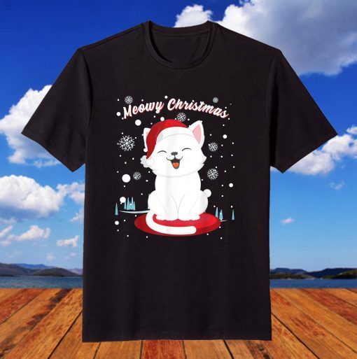 Christmas Cat With Santa Hat Cute Kitty In Winter Wonderland T-Shirt