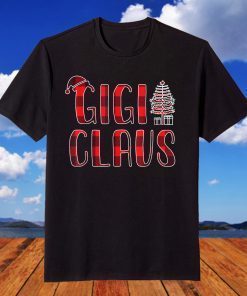 Santa Gigi Red Plaid Claus Merry Christmas 2021 T-Shirt