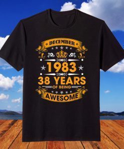 Vintage Born December 1983 38th Birthday 38 Years Old T-Shirt