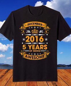 Vintage Born December 2016 5th Birthday 5 Years Old T-Shirt