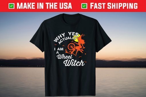 Yes Actually I am a Wheel Witch Halloween Handspinner T-Shirt