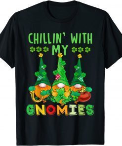 Chillin With My Gnomies Green Plaid Gnomes St Patricks Day Unisex T-Shirt