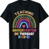 2-22-2022 Teaching Kindergarten On Twosday Teacher Valentine Classic Shirt