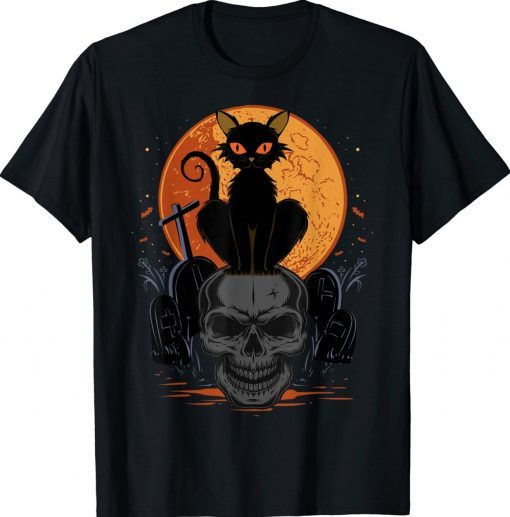 Cute Halloween Gothic Black Cat Standing On Skull Art T-Shirt