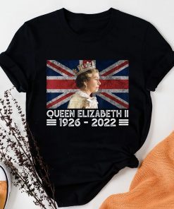 Rip Queen Elizabeth 1926-2022 Memories Elizabeth UK Flag T-Shirt
