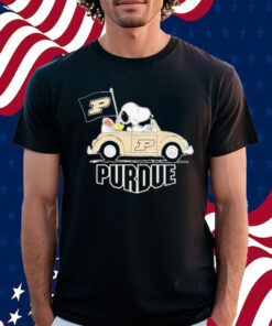 Snoopy and Woodstock driving car purdue boilermakers 2023 T-shirt