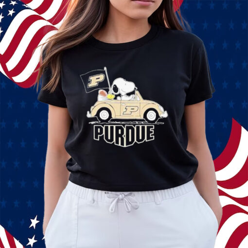 Snoopy and Woodstock driving car purdue boilermakers 2023 T-shirts