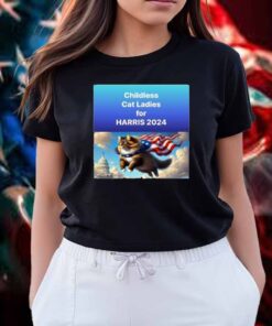 Childless For Cat Ladies For Harris 2024 Tee Shirt