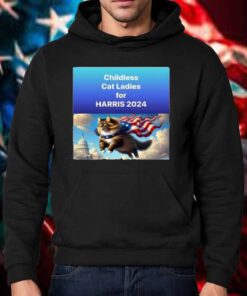 Childless For Cat Ladies For Harris 2024 Tee Shirt