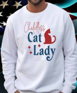 Proud Childless Cat Lady voting for Kamala Harris 2024 Women in politics Shirt