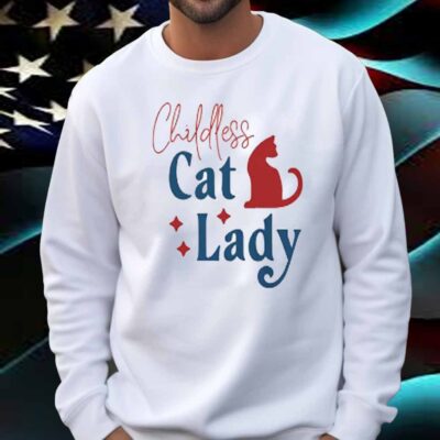 Proud Childless Cat Lady voting for Kamala Harris 2024 Women in politics Shirt